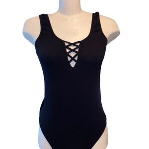 💙 Forever 21 Black Crisscross Bodysuit Size 2X/3X